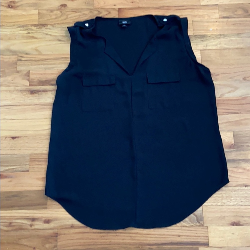 Black sleeveless top